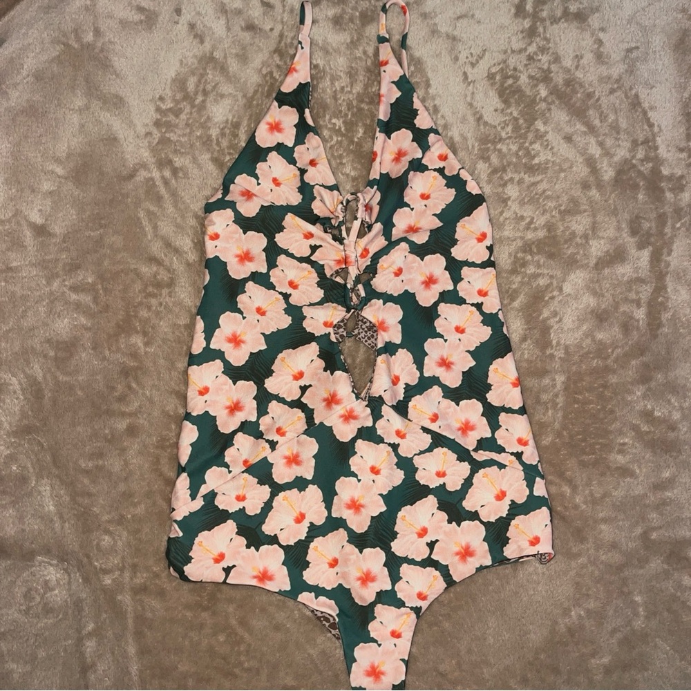 Like New Acacia Swimwear XS Mahalo Kokomo One Piece